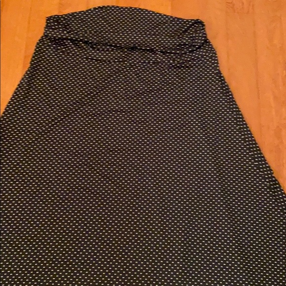 Lularoe Black Polka Dot Stretchy Skirt-2xl - Picture 2 of 6